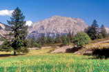 Névache - Ville Haute - La plaine en amont de Ville Haute - Sommet du Guiau (2654 m)