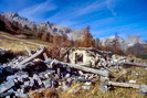 Vallée Étroite - Valle Stretta - Ruines de granges sur le chemin du Col des Thures vers 2090 m