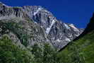 La Brarde - La face nord-ouest de l'Ailefroide (3954 m) en vue des abords du hameau