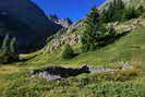 Travers des Lacs - Vestiges de cabanes en pierres sches