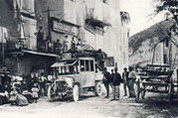 Haute Provence - Haute Bléone - La Javie (vers 800 m) - Halte de l'autobus vers 1910