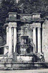 Haute Provence - Digne - Grande Fontaine - Construite en 1829