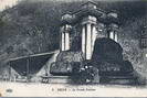 Haute Provence - Digne - Grande Fontaine - Construite en 1829 - Noter l'envahissement variable par la mousse