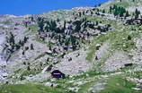 Haute Provence - Massif des Trois-vchs - Cirque et Refuge de l'Estrop (2050 m) 