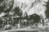 La Vallouise - Pré de Madame Carle - Le Refuge Cézanne en bois en 1891