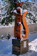 Puy-Saint-Vincent - Le Puy - Monument du souvenir (inauguré le 14 juillet 2006)