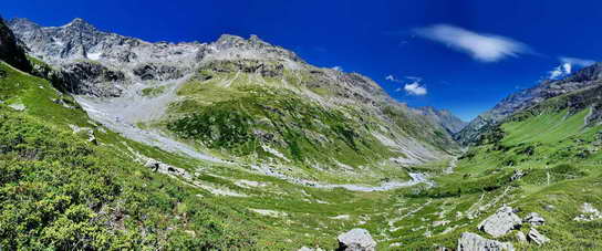 Cirque de Chanteloube et vallon de la Selle