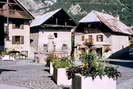 Vallouise - Place de l'église en 2006