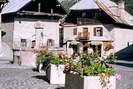 Vallouise - Place de l'Église en 2006