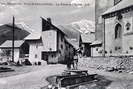 Vallouise - Place de l'Église vers 1900, Fontaine, Lavoir, Croix de la Passion