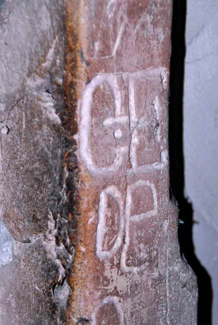 Vallouise - Clocher de l'Église - Signatures diverses