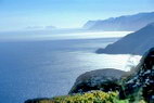 Ballstad - Panorama du Munkan vers le sud-est - Au loin, Vry, Mosken et le sud de Moskenesy