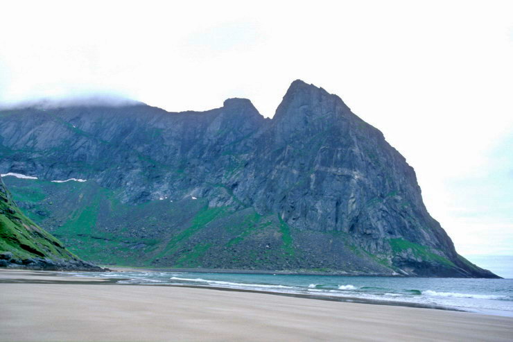 Fredvang - Kvalvika - Baie des baleines