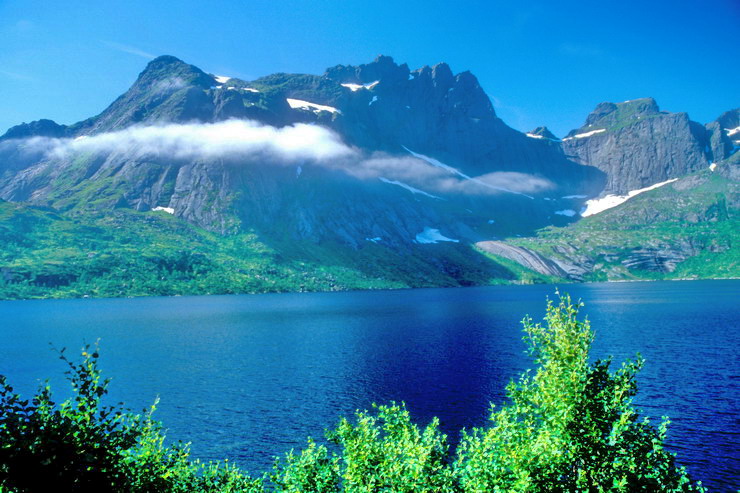 Nusfjord - Storvatnet - Stjerntinden (934 m)