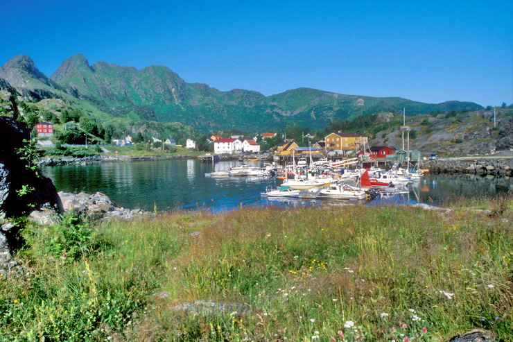 Stamsund - Port et rorbu - Steinstinden (509 m)