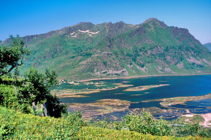 Stamsund - Depuis Nordheia - Justadtinden (738 m) - Skifjorden