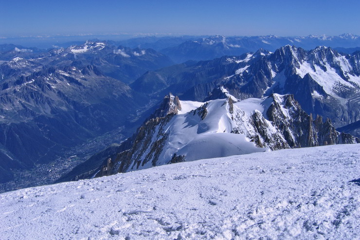 Mont-Blanc - 4808 m ! - Aiguille du Midi (3842 m) - Mont Maudit (4465 m) - Mont Blanc du Tacul (4258 m) - Aiguille Verte (4121 m)