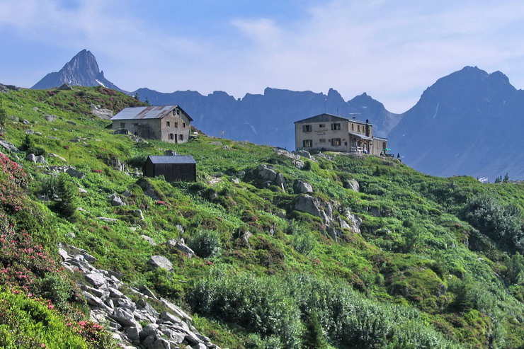 Tr la Tte - Refuge de Tr la Tte (1970 m)