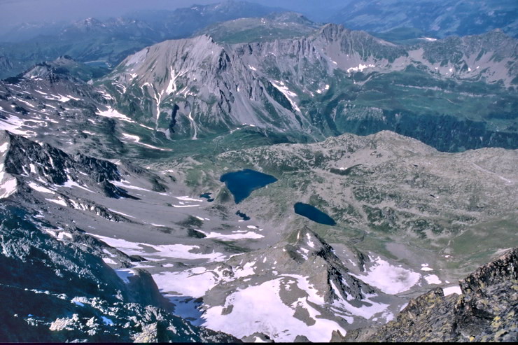 Tr la Tte - Col du Bonhomme (2329 m), Aiguilles de la Pennaz (2683 m) et de Roselette (2384 m) - Lacs Jovet  depuis le Mont Tondu (3196 m)