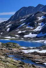 Massif des Grandes Rousses - Lac de la Fare (2641 m) et Pic de l'tendard (3464 m)