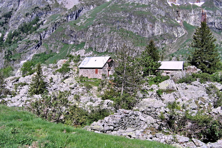 Le Lauvitel - Cabanes des Selles (1521 m)