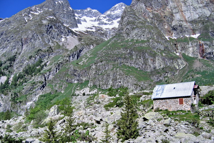 Le Lauvitel - Cabanes des Selles (1521 m) - Le Rochail (3022 m)