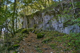 Passage taillé d'un éperon rocheux