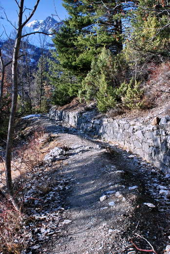 Pays des �crins - Ancien canal abandonn� - Le B�al Neuf