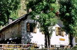 Dormillouse - L'École - Aujourd'hui, gîte ouvert toute l'année