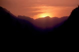 Vallée de Freissinières - Lever de soleil sur le chemin de Dormillouse