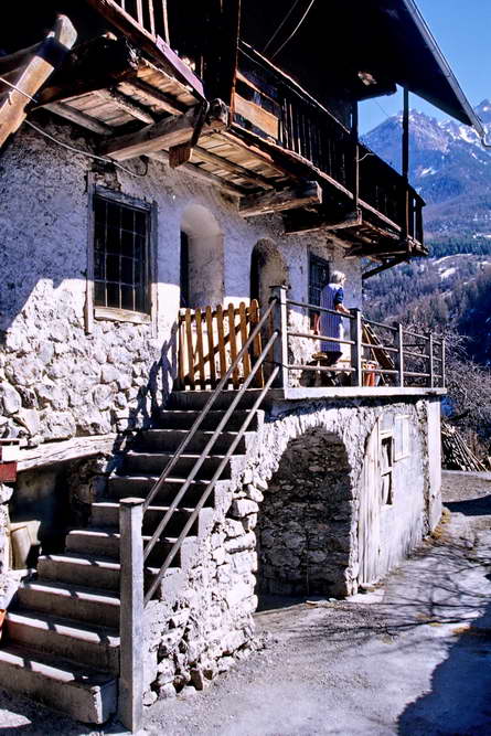 Saint-Martin-de-Queyrires - Prelles - Les Casses (v. 1200 m)