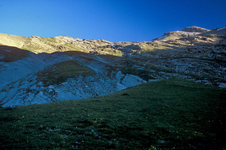 Tte de l'Estrop (2961 m) - Premiers rayons de soleil