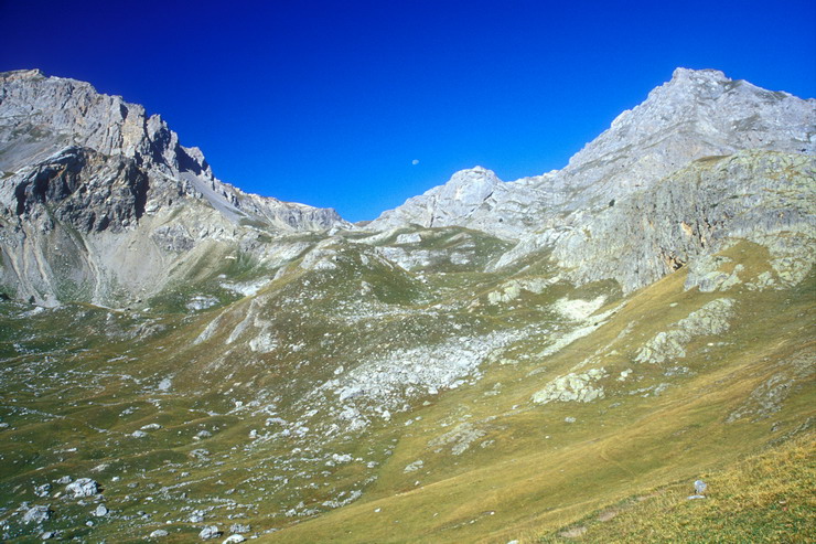 Tour de Montbrison - Vallon du Peyre du Fey - Cime de la Condamine (2940 m) et Rocher Bouchard (2900 m)