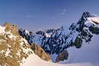 Ski en crins - Rochers de Bonne Pierre, Col des crins (3367 m), Roche Faurio (3730 m) - Au fond, la Meije (3982 m)