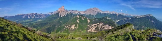 Panorama du Vercors sud - Mont Aiguille et Grand Veymont depuis l'Aubeyron