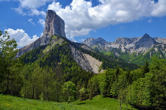 Mont Aiguille, vu de la Tête de Gaudissart