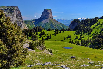 Mont Aiguille, vu du sud-ouest